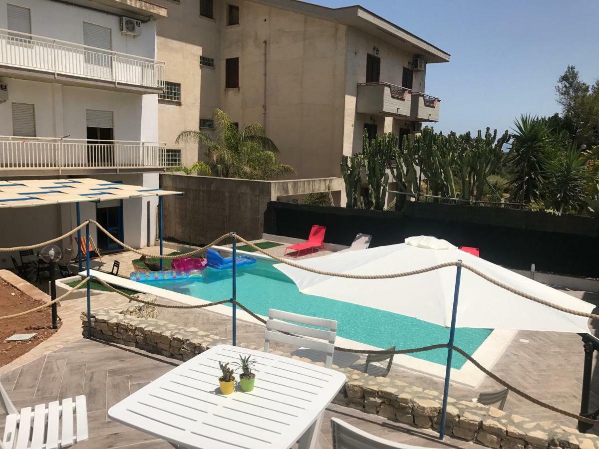 Aparthotel Del Golfo *